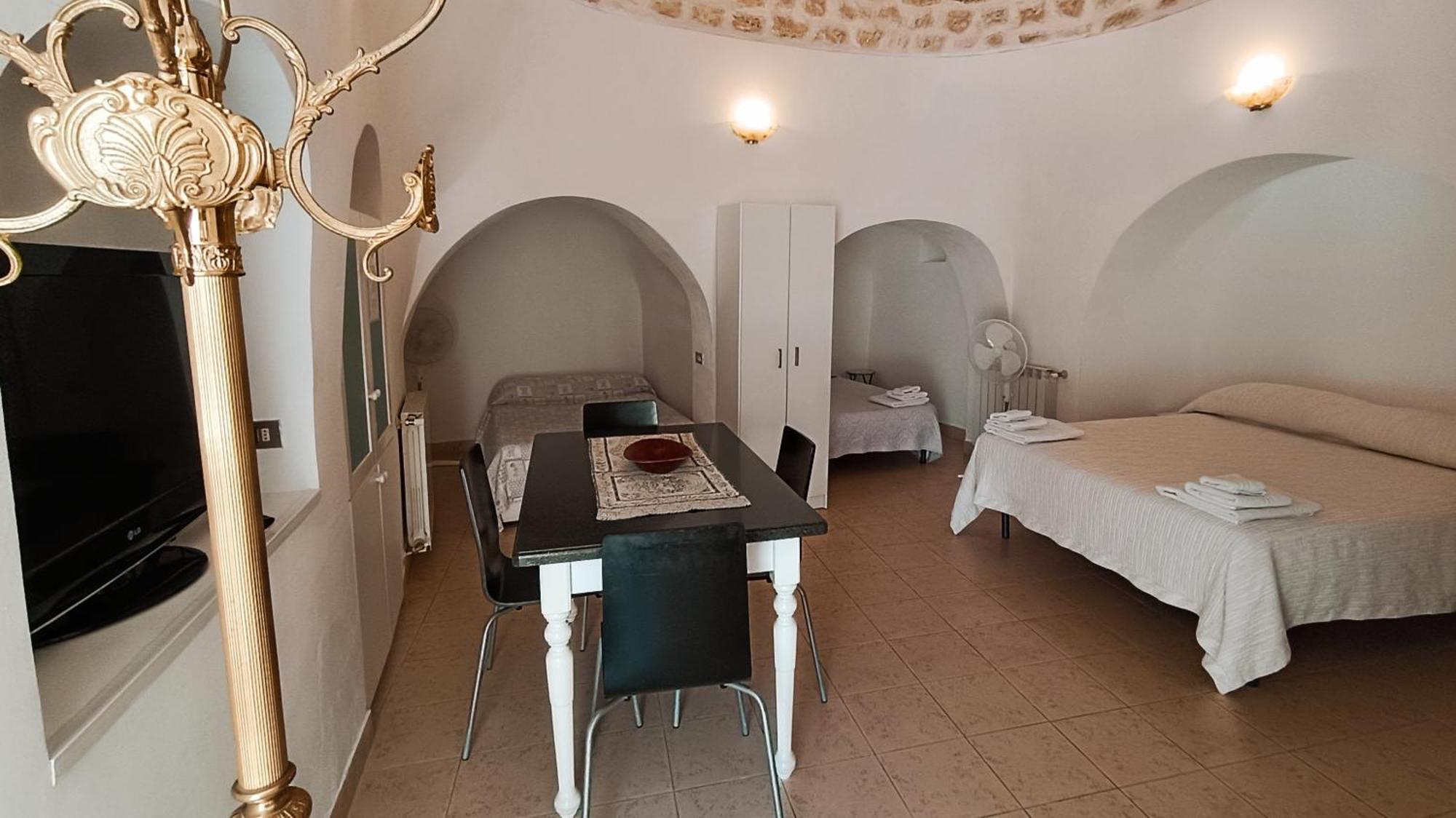 Trullo Alberobello Vacanze Desa 1 エクステリア 写真